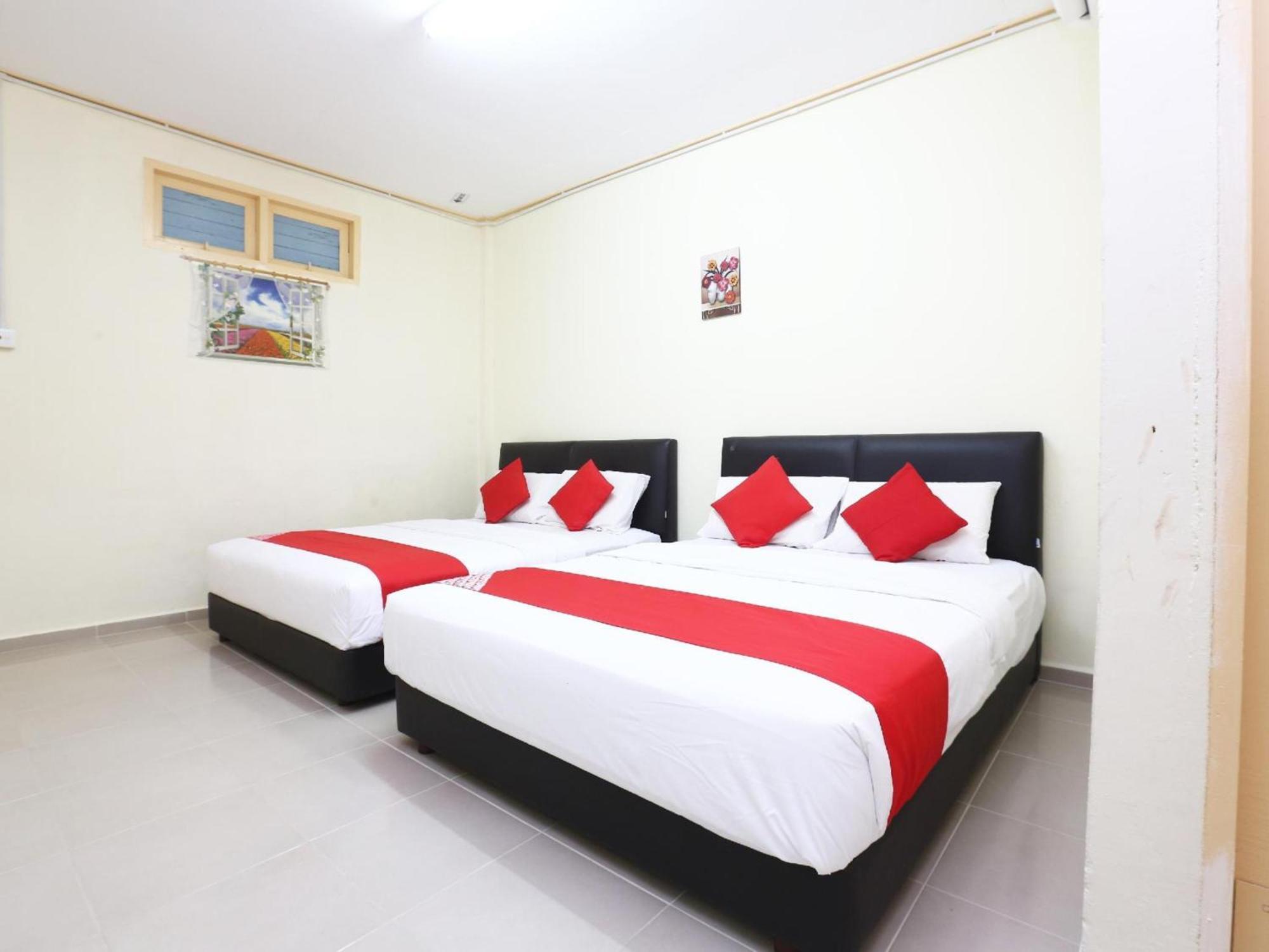 Super Oyo 89640 Hotel Pelangi Marang Exterior foto